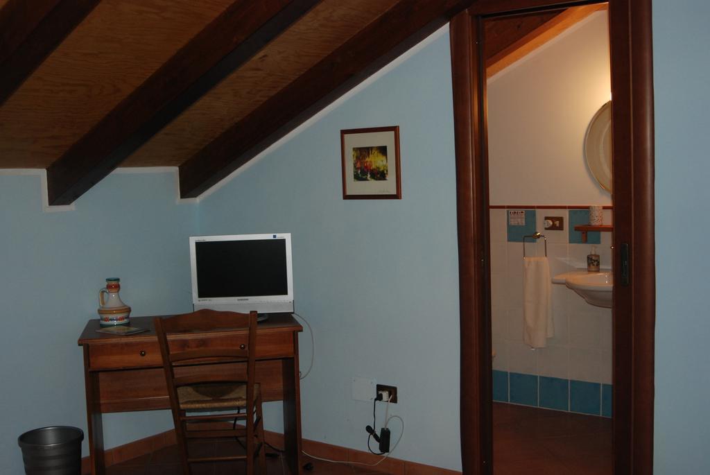 Casa Mariu Hotel Sala Consilina Szoba fotó