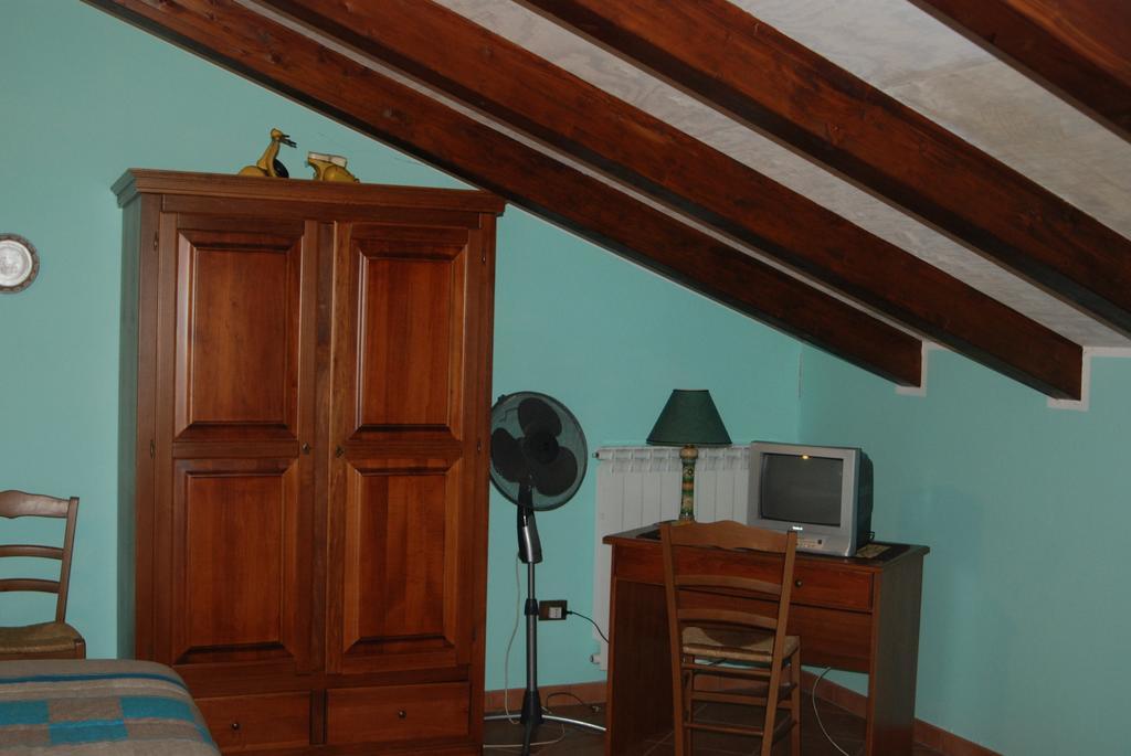 Casa Mariu Hotel Sala Consilina Szoba fotó