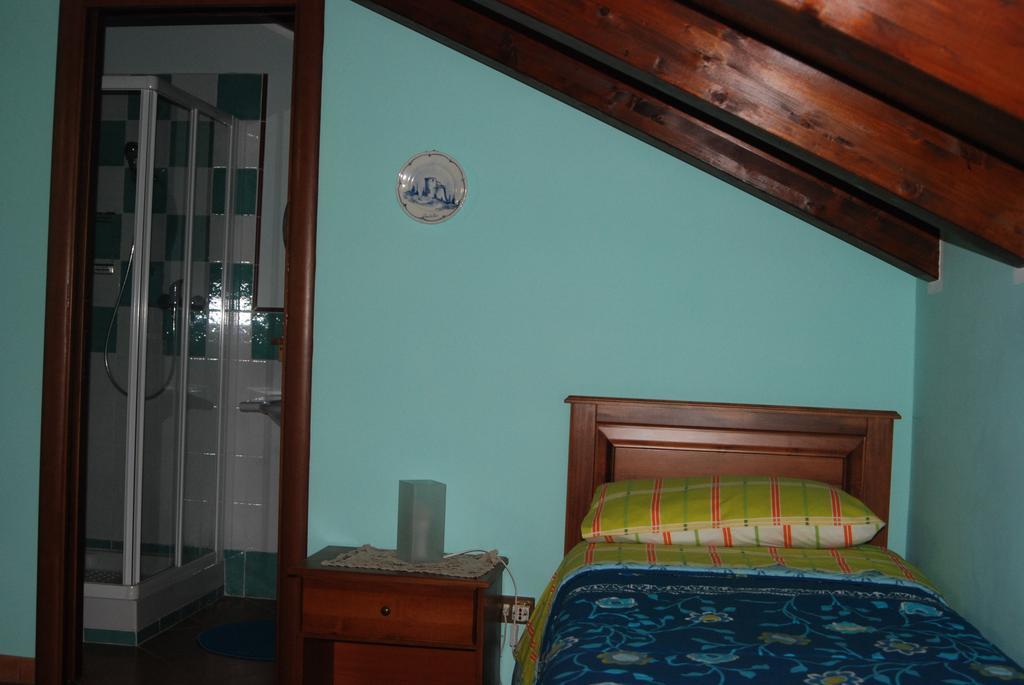 Casa Mariu Hotel Sala Consilina Szoba fotó